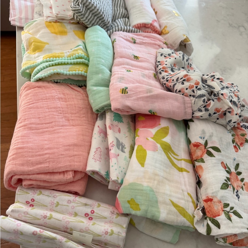 Floral and Pastel Muslin Swaddle Blanket Set